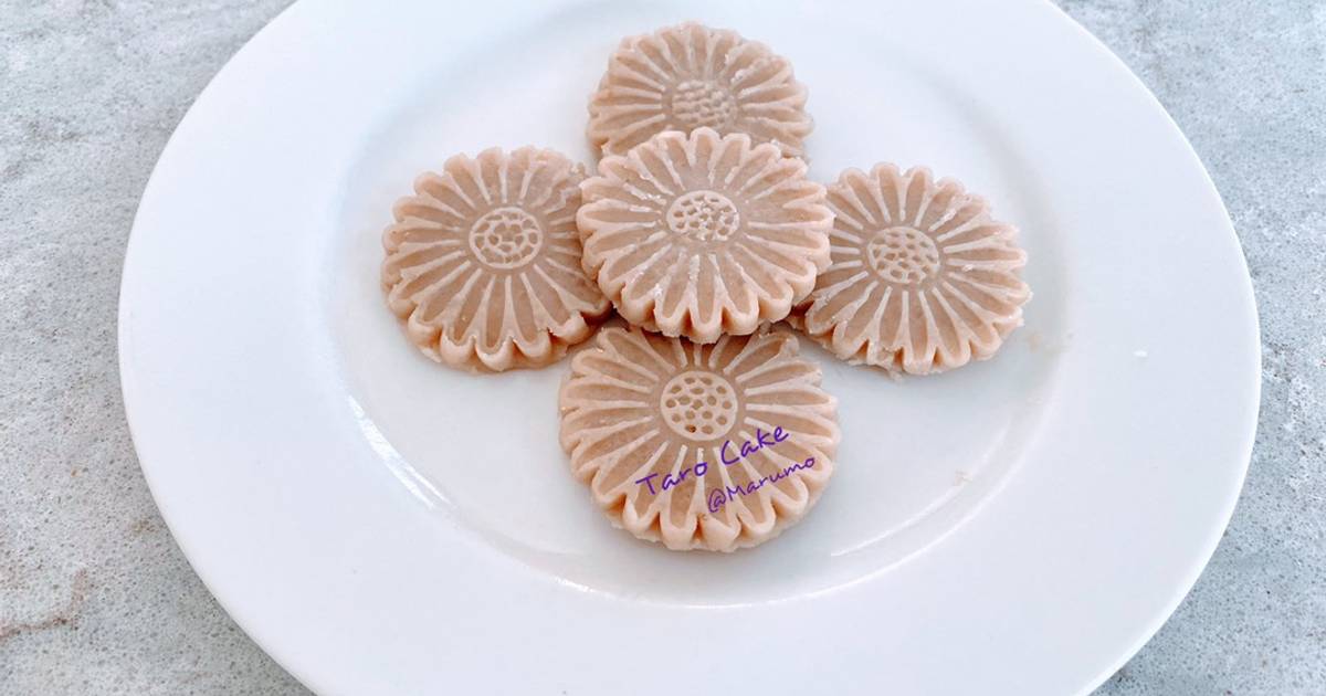Have you every had taro cake before? A crispy fluffy flavorful dim sum!  Very popular in South China : r/asianeats
