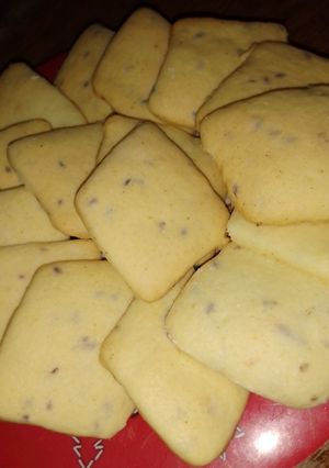 Una foto de Galletitas de naranja y semillas de anís