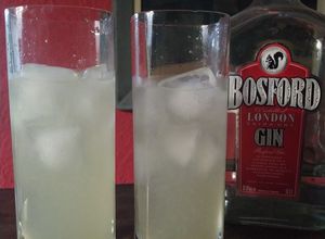Una foto de Tom Collins