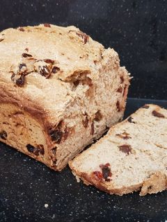 Una foto de Pan de dátiles en panificadora
