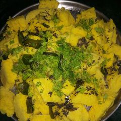 A picture of Khaman ढोकळा.