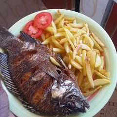 A picture of Fish with Fried Chips.