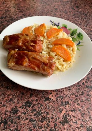Фото Плов з копченими свинячими ребрами.