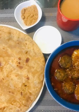 A picture of Alu koftay.