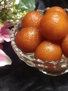 गुलाब जामुन(gulab jamun recipe in hindi) रेसिपी मुख्य फोटो