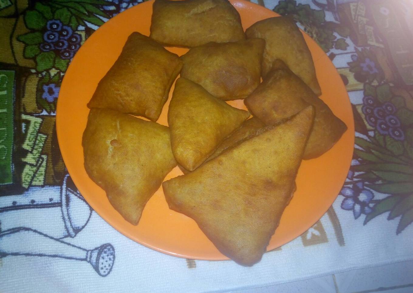 Cinnamon mandazi