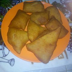 A picture of Cinnamon mandazi.