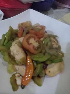 Foto resep Oseng pare tahu