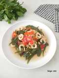 Tumis daun ginseng chikuwa