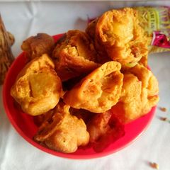A picture of Sindhi Pakoda.