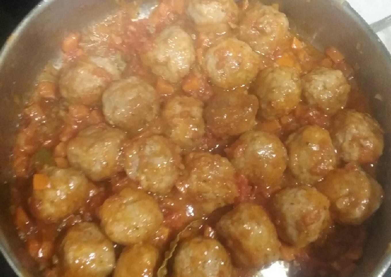 Albóndigas con tomate