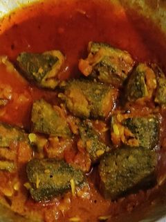 ભરેલા કારેલા નુ શાક (Bharela Karela Shak Recipe In Gujarati) રેસીપી મુખ્ય ફોટો
