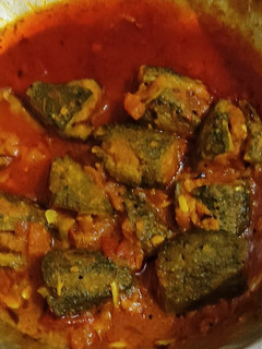 ભરેલા કારેલા નુ શાક (Bharela Karela Shak Recipe In Gujarati) રેસીપી મુખ્ય ફોટો