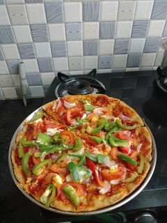* வீட் பீசா*(Wheat Pizza recipe in tamil) செய்முறை முக்கிய புகைப்படம்
