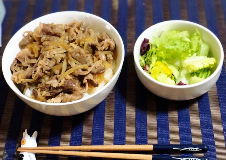 Gyudon (Nasi Daging donburi ala Jepang)