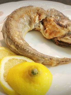 Una foto de La pescadilla que se muerde la cola (a veces se suelta)