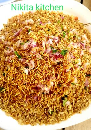 A picture of Salty and fried chura.