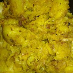 A picture of Cabbage Potato curry.
