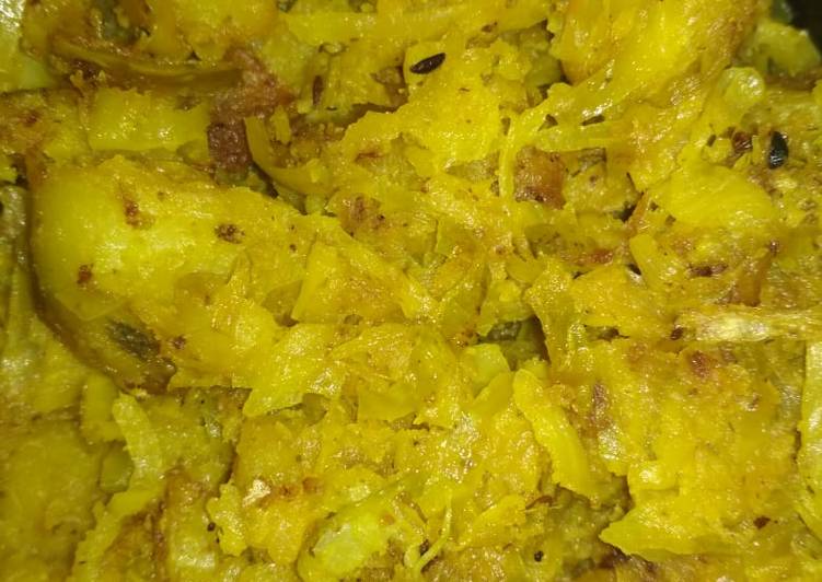 How to Make Super Quick Homemade Cabbage Potato curry