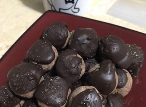 Una foto de Bocaditos dulces de panqué y queso crema