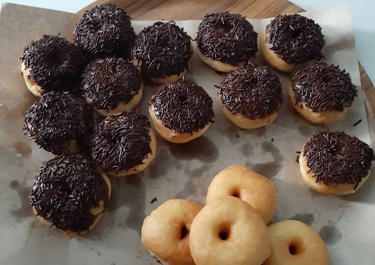 Resep Donat empuk no mixer yang Lezat