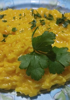 Una foto de Risotto a la milanese (con azafrán)