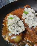 Berenjenas🍆🍅🧀 tatemadas en salsa😁 de tomate😄 y queso🍆