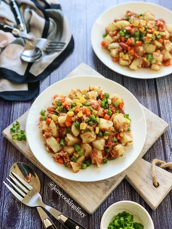 Simple Way Prepare Recipe Corned Beef Potatoes that is Perfect, Can Spoil the Tongue}