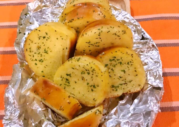 11 Resep: Roti garlic butter Kekinian