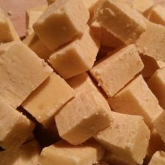A picture of Lemon Cake Fudge.