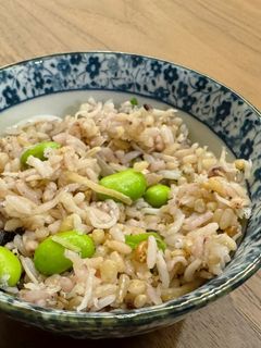 吻仔魚毛豆炊飯 的食譜成品照片