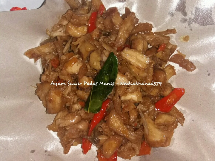 Bagaimana Menyiapkan Ayam Suwir Pedas Manis, Bikin Ngiler
