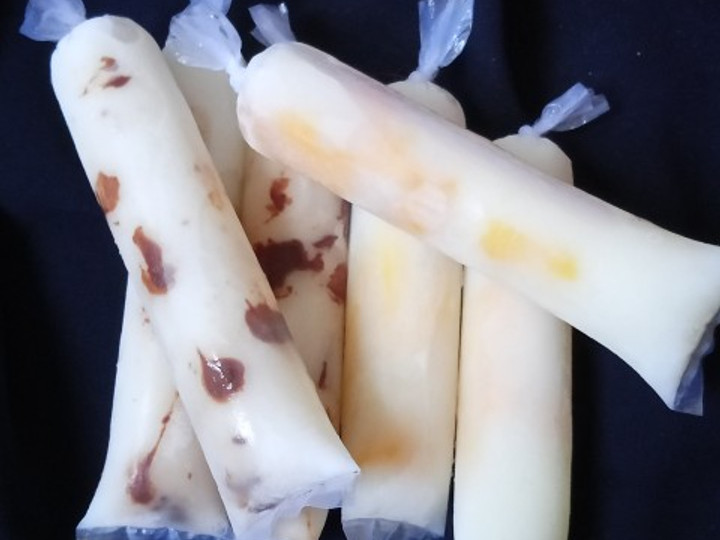 Langkah Mudah untuk Menyiapkan Es Lilin (Nangka &amp;amp; Coklat) Spesial Lembut yang Sempurna