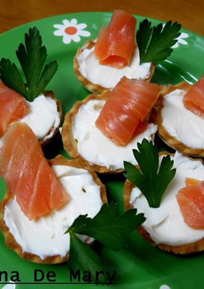 Una foto de Tartaletas de salmón y queso philadelphia