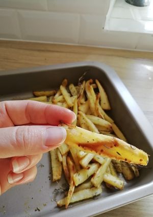 Une photo de Frites de panais au thym frais BIO