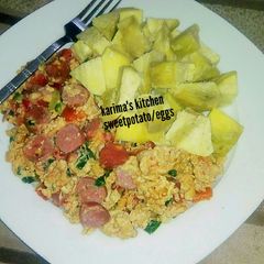 A picture of Sweet potatoes/scrambled eggs.