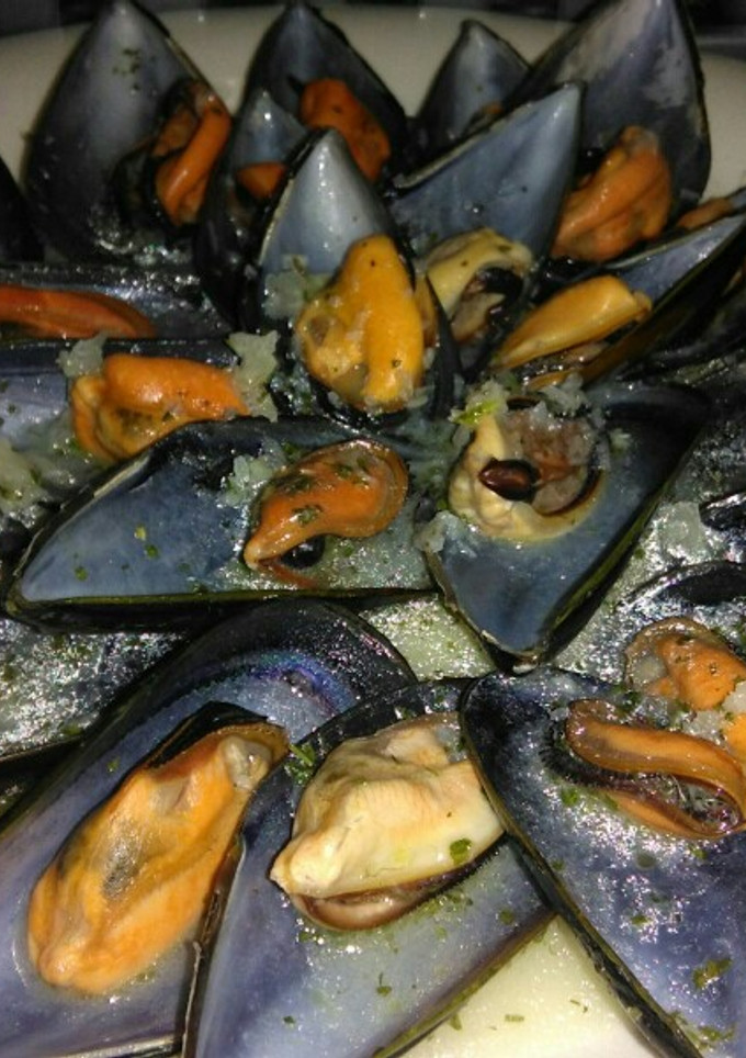 Una foto de Mejillones en salsa Mery