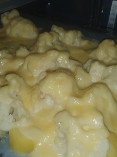 Una foto de Coliflor y patata al horno con bechamel