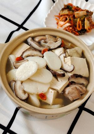 年糕豆腐雞湯 的食譜成品照片