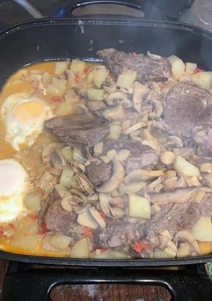 Una foto de Lomo al champiñón