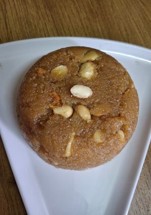 A picture of Moong dal halwa.