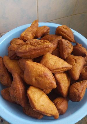 A picture of Ginger mandazi.
