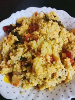 வரகு தக்காளி சாதம்(varagu thakkali sadam recipe in tamil) செய்முறை முக்கிய புகைப்படம்