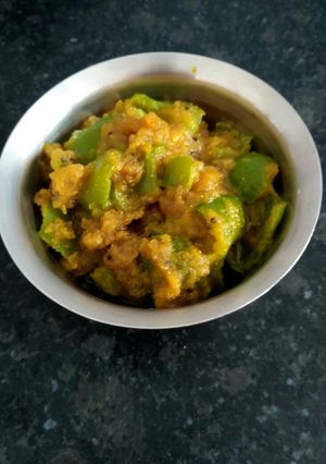 કેપ્સીકમ નો સંભારો (Capsicum Sambharo Recipe In Gujarati) રેસીપી મુખ્ય ફોટો