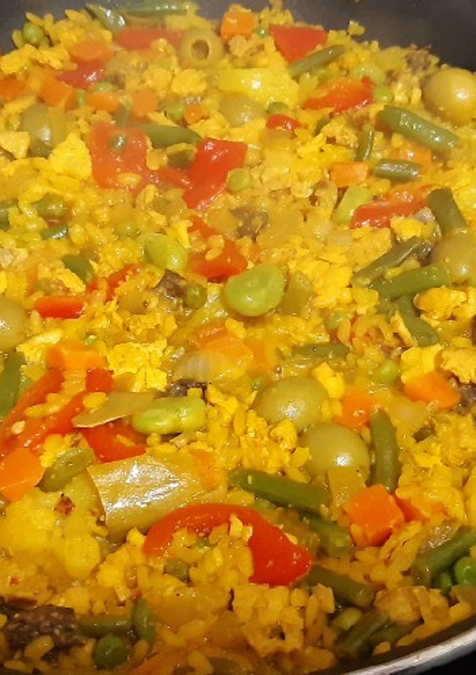 Una foto de Arroz de bonito y verduras (aprovechamiento)
