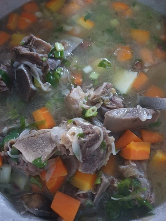 Langkah Gampang Membuat Resep Sup tulang sapi yang Uenak Anti Ribet, Lezat