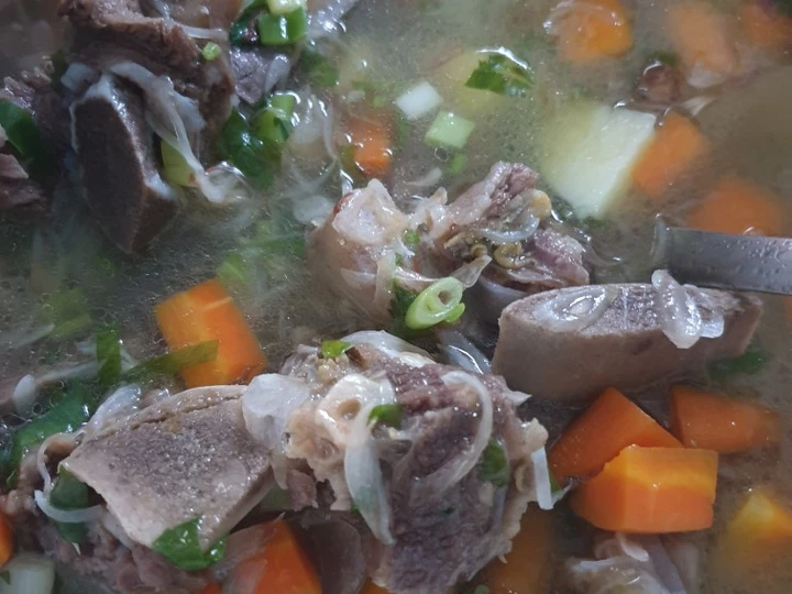 Langkah Gampang Membuat Resep Sup tulang sapi yang Uenak Anti Ribet, Lezat