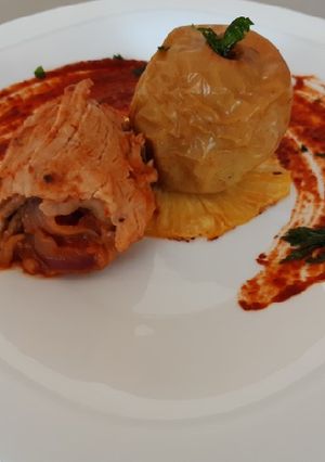 Una foto de Cerdo mechado en salsa de ciruela 🐷🍴