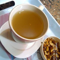 A picture of Organic Ginger Honey Tea.