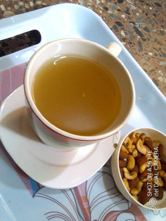 A picture of Organic Ginger Honey Tea.